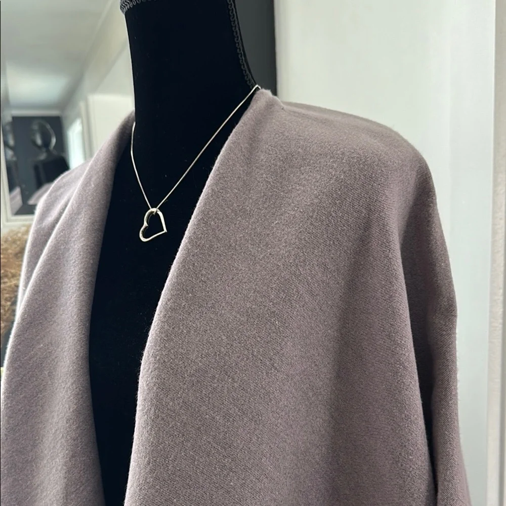 Jones NY Signature NWOT purple/charcoal Poncho, wrap, cape OS - Picture 3 of 6